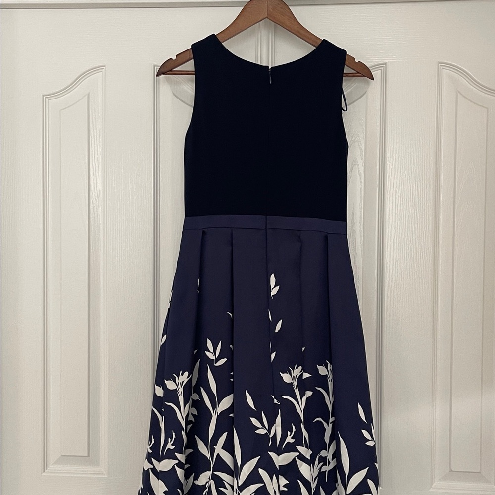 Morgan Co.Navy and White Maxi Dress - Picture 4 of 11